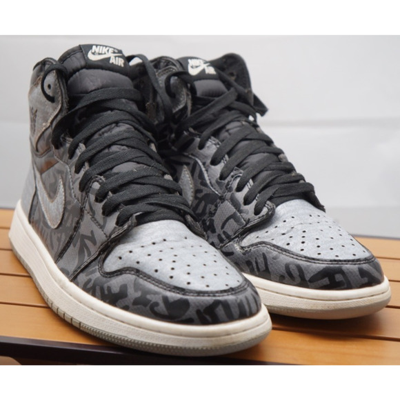 Men’s Size 11 Nike Air Jordan 1 Retro High OG Rebellionaire NICE!! 555088-036 - Picture 2 of 9